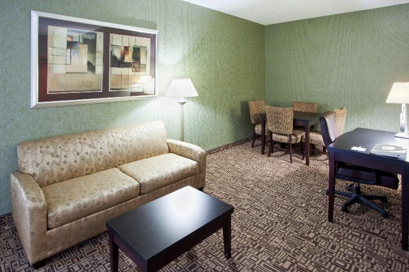 Best Western Plus Harrisonburg Bagian luar foto
