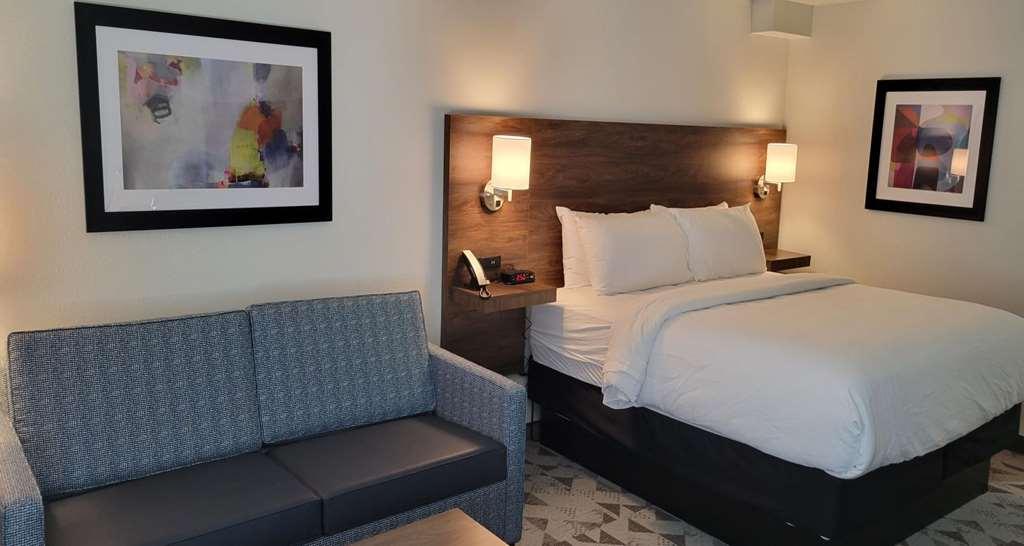 Best Western Plus Harrisonburg Ruang foto