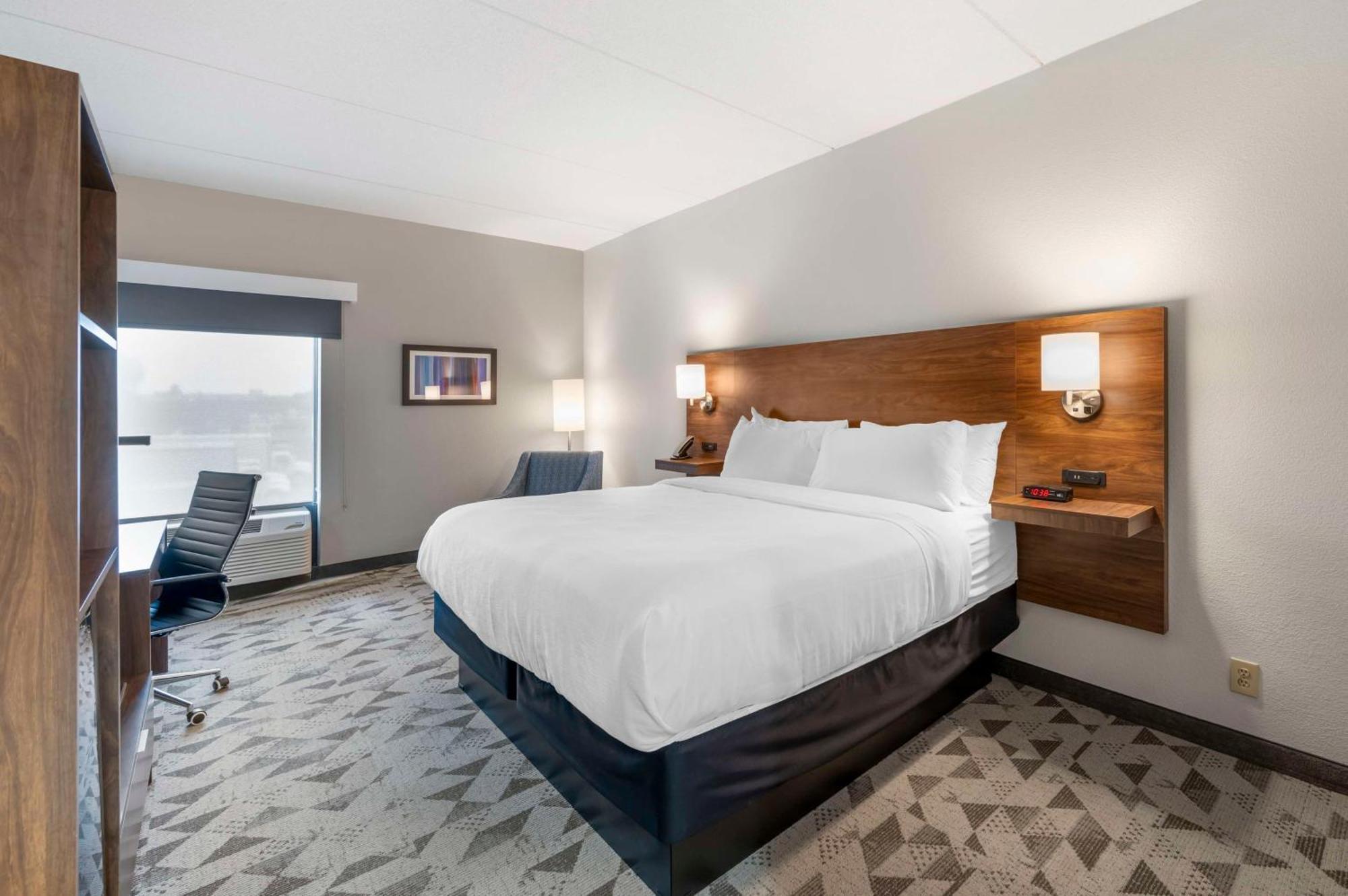 Best Western Plus Harrisonburg Bagian luar foto